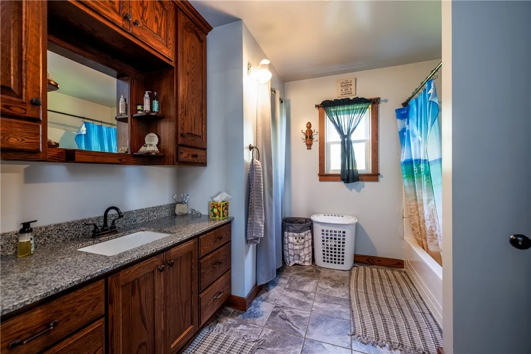 1st-floor full bathroom