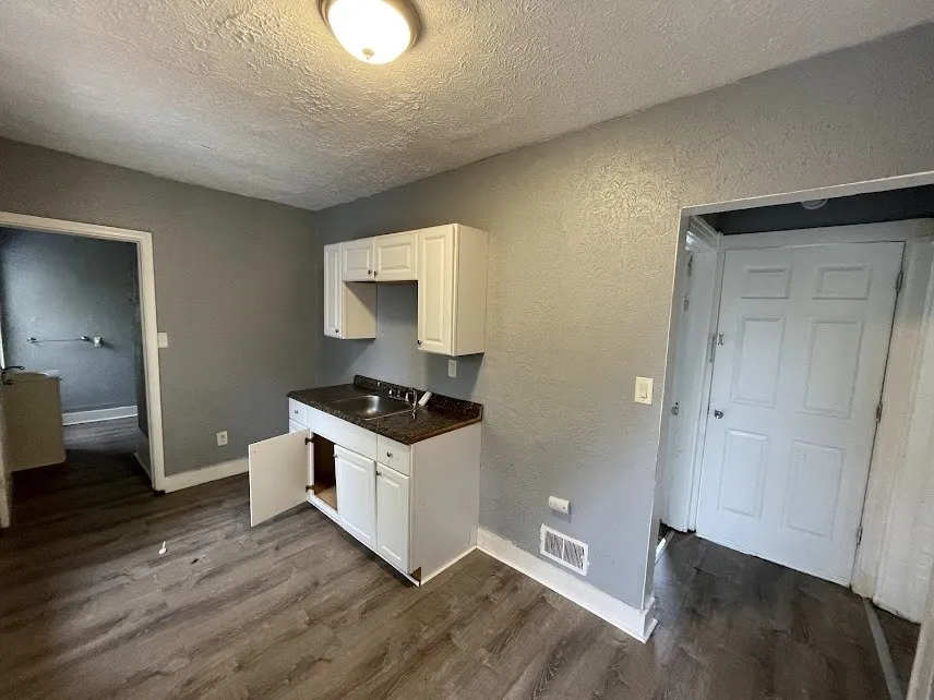 22 Lime Street, Rochester, New York 14606, Rochester, New York 14606, 4 Bedrooms Bedrooms, ,4 BathroomsBathrooms,Residential,For Sale,22 Lime Street, Rochester, New York 14606,0,R1649666