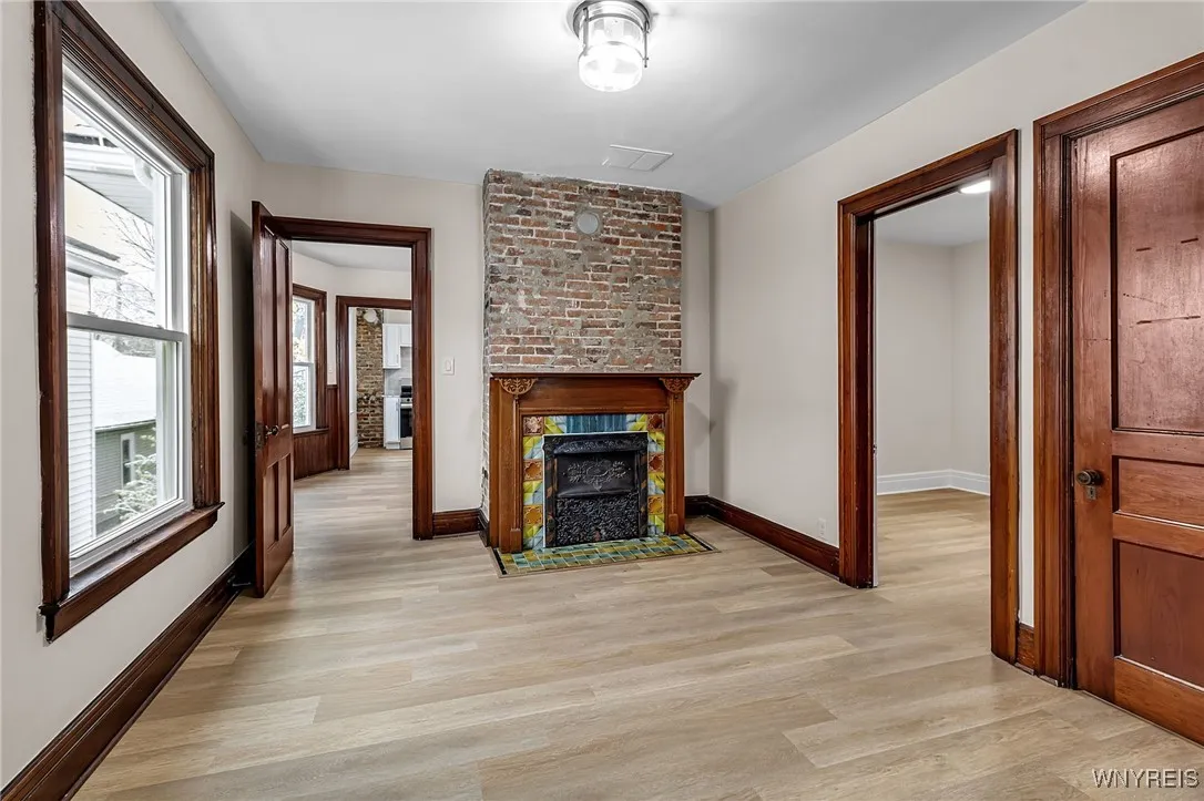 404 Parkdale Avenue, Buffalo, New York 14213, Buffalo, New York 14213, 4 Bedrooms Bedrooms, 6 Rooms Rooms,1 BathroomBathrooms,Residential Lease,For Rent,404 Parkdale Avenue, Buffalo, New York 14213,0,B1650507