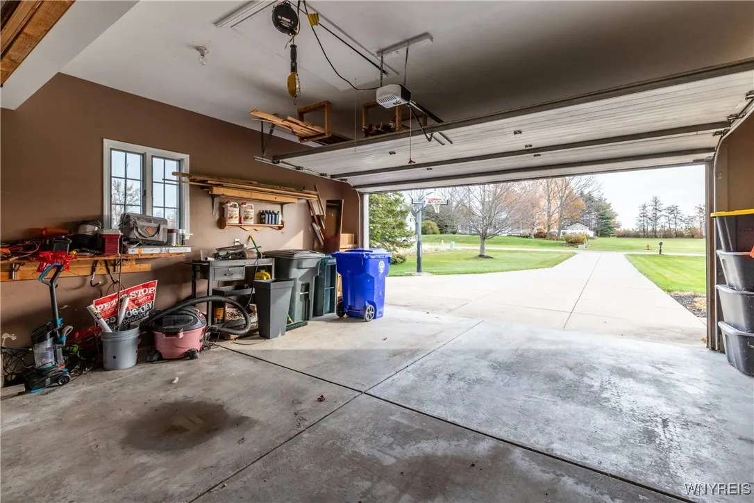 1258 Lake Pointe Drive, Newfane, New York 14008, Newfane, New York 14008, 4 Bedrooms Bedrooms, 8 Rooms Rooms,2 BathroomsBathrooms,Residential,For Sale,1258 Lake Pointe Drive, Newfane, New York 14008,0,B1649961