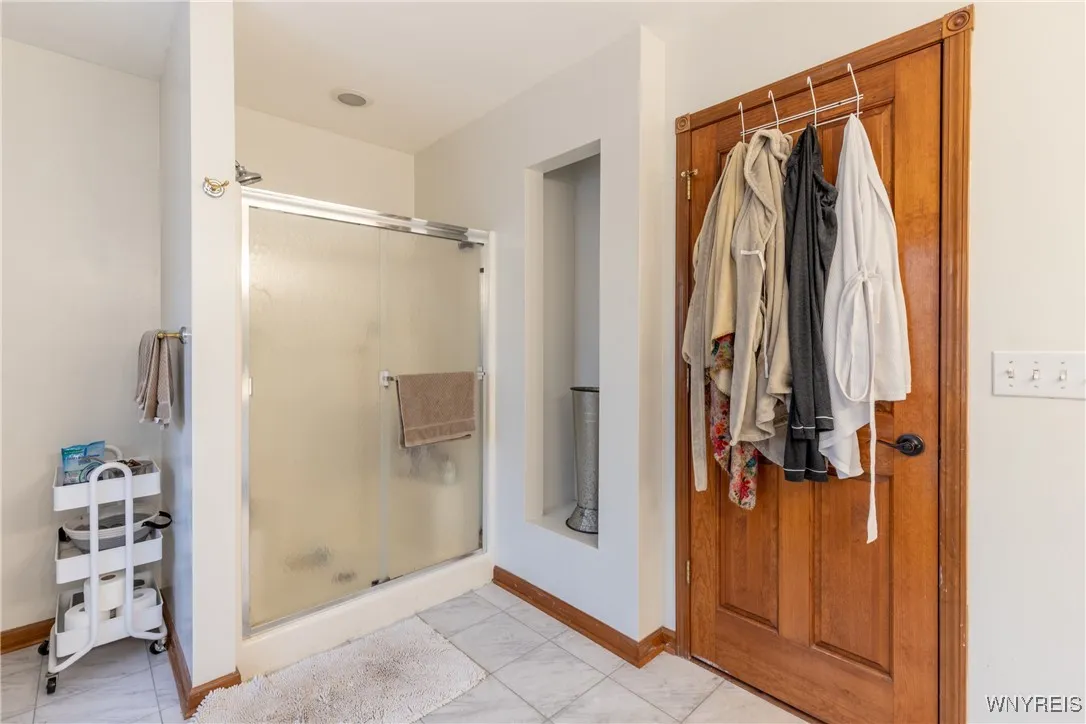 1258 Lake Pointe Drive, Newfane, New York 14008, Newfane, New York 14008, 4 Bedrooms Bedrooms, 8 Rooms Rooms,2 BathroomsBathrooms,Residential,For Sale,1258 Lake Pointe Drive, Newfane, New York 14008,0,B1649961