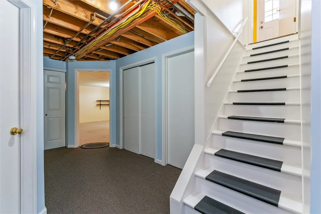 7625 Hallock Road, East Bloomfield, New York 14469, East Bloomfield, New York 14469, 4 Bedrooms Bedrooms, 9 Rooms Rooms,2 BathroomsBathrooms,Residential,For Sale,7625 Hallock Road, East Bloomfield, New York 14469,0,R1644561