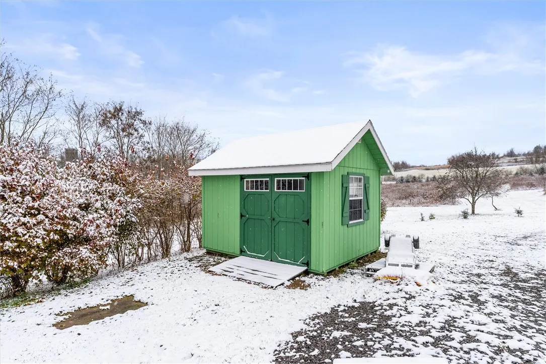 7625 Hallock Road, East Bloomfield, New York 14469, East Bloomfield, New York 14469, 4 Bedrooms Bedrooms, 9 Rooms Rooms,2 BathroomsBathrooms,Residential,For Sale,7625 Hallock Road, East Bloomfield, New York 14469,0,R1644561