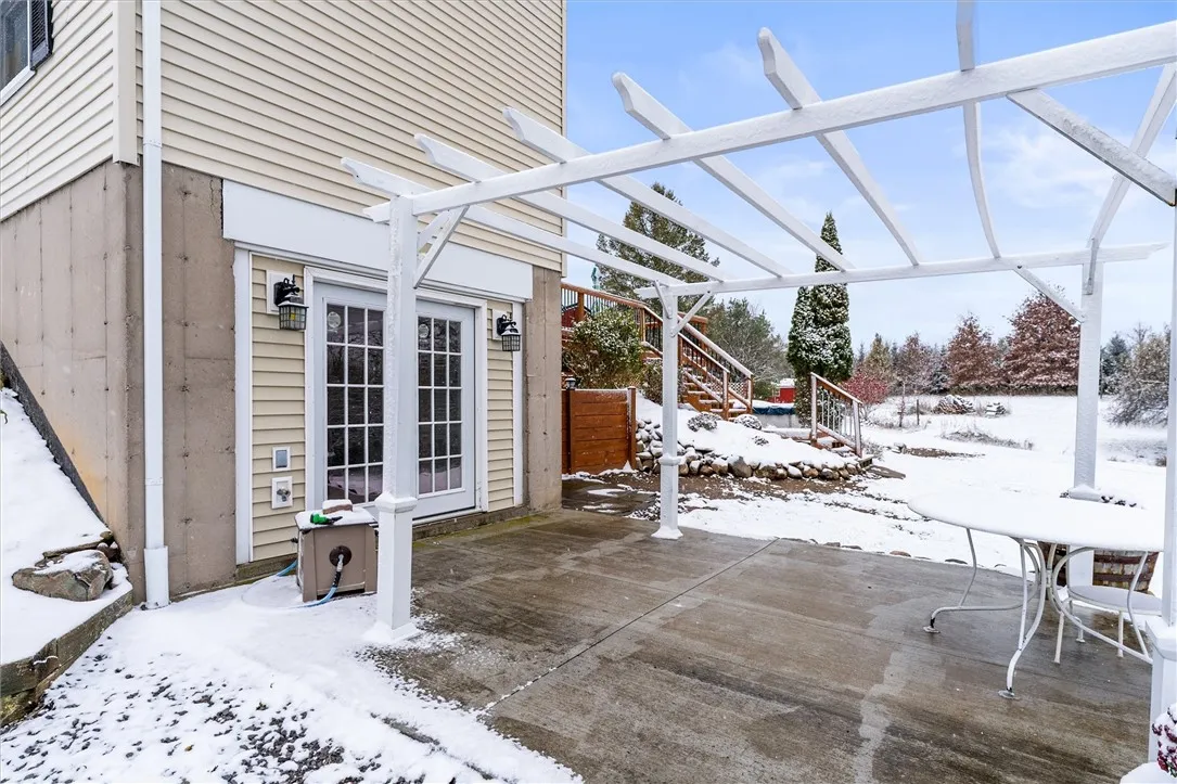 Beautiful patio & Pergola