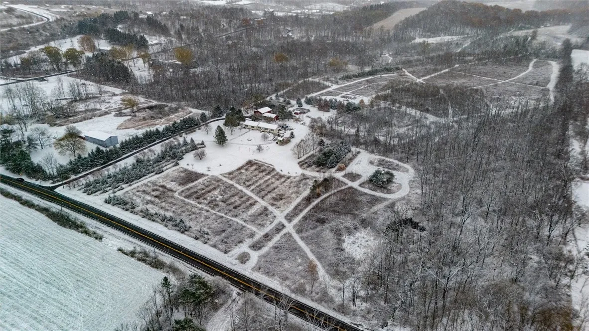 7625 Hallock Road, East Bloomfield, New York 14469, East Bloomfield, New York 14469, 4 Bedrooms Bedrooms, 9 Rooms Rooms,2 BathroomsBathrooms,Residential,For Sale,7625 Hallock Road, East Bloomfield, New York 14469,0,R1644561