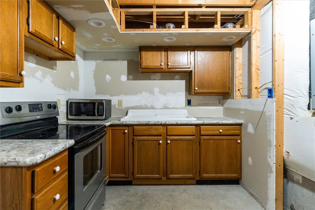 7625 Hallock Road, East Bloomfield, New York 14469, East Bloomfield, New York 14469, 4 Bedrooms Bedrooms, 9 Rooms Rooms,2 BathroomsBathrooms,Residential,For Sale,7625 Hallock Road, East Bloomfield, New York 14469,0,R1644561