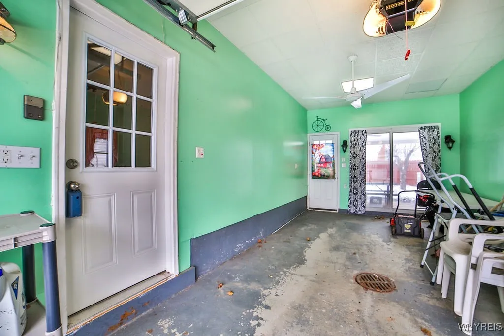 50 Mary Lou Lane, Cheektowaga, New York 14043, Cheektowaga, New York 14043, 2 Bedrooms Bedrooms, 5 Rooms Rooms,1 BathroomBathrooms,Residential,For Sale,50 Mary Lou Lane, Cheektowaga, New York 14043,0,B1649758