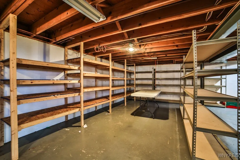 50 Mary Lou Lane, Cheektowaga, New York 14043, Cheektowaga, New York 14043, 2 Bedrooms Bedrooms, 5 Rooms Rooms,1 BathroomBathrooms,Residential,For Sale,50 Mary Lou Lane, Cheektowaga, New York 14043,0,B1649758