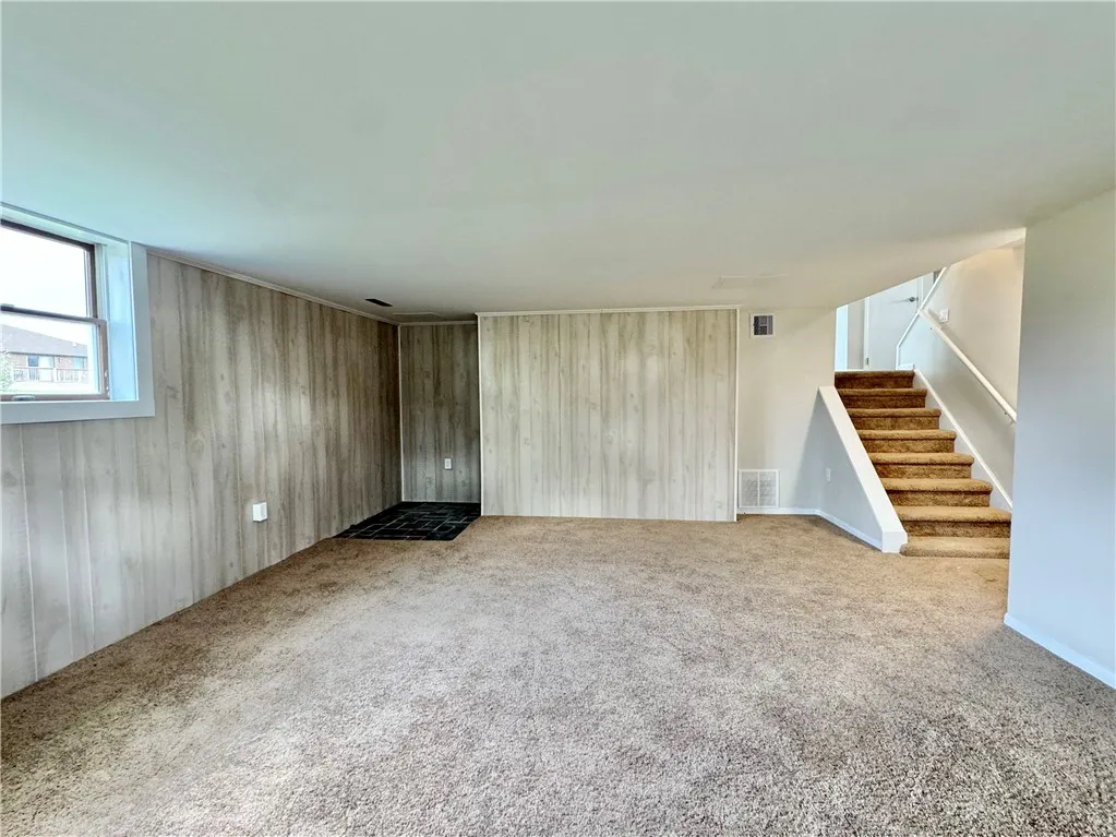 133 Lincoln Road, Horseheads, New York 14845, Horseheads, New York 14845, 4 Bedrooms Bedrooms, 10 Rooms Rooms,3 BathroomsBathrooms,Residential Lease,For Rent,133 Lincoln Road, Horseheads, New York 14845,0,R1650476