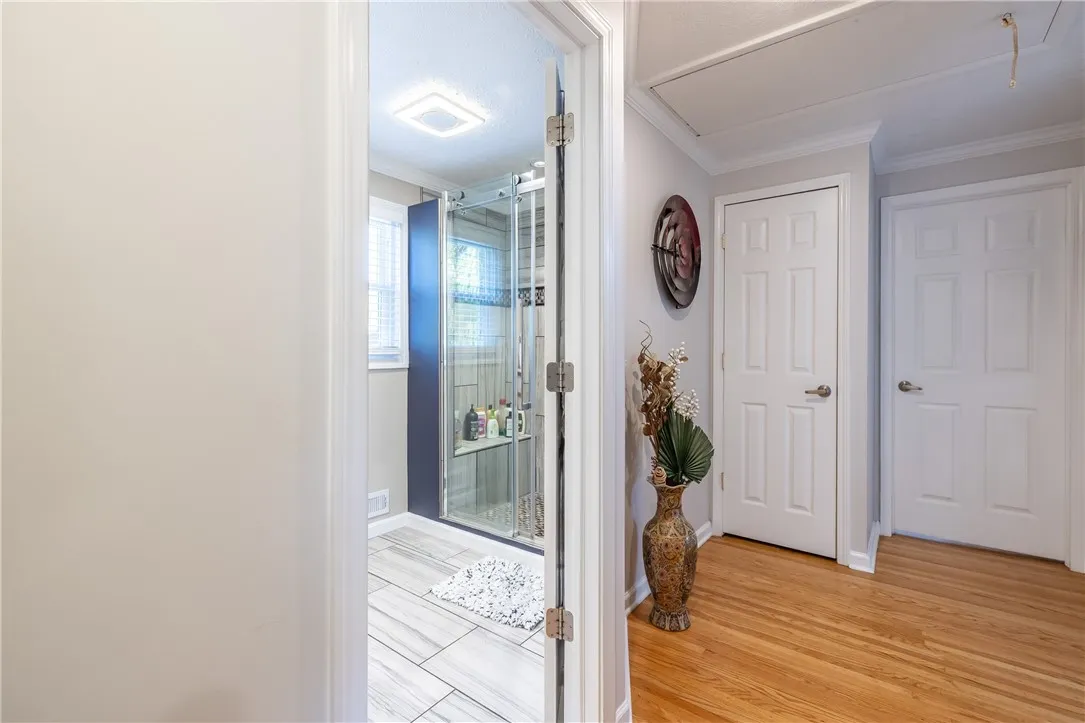 4314 Mount Read Boulevard, Greece, New York 14616, Greece, New York 14616, 3 Bedrooms Bedrooms, 5 Rooms Rooms,1 BathroomBathrooms,Residential,For Sale,4314 Mount Read Boulevard, Greece, New York 14616,0,R1649507