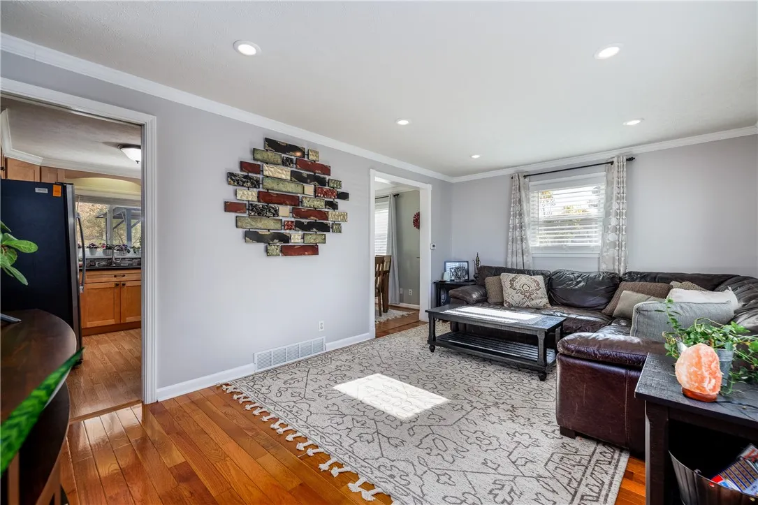 4314 Mount Read Boulevard, Greece, New York 14616, Greece, New York 14616, 3 Bedrooms Bedrooms, 5 Rooms Rooms,1 BathroomBathrooms,Residential,For Sale,4314 Mount Read Boulevard, Greece, New York 14616,0,R1649507