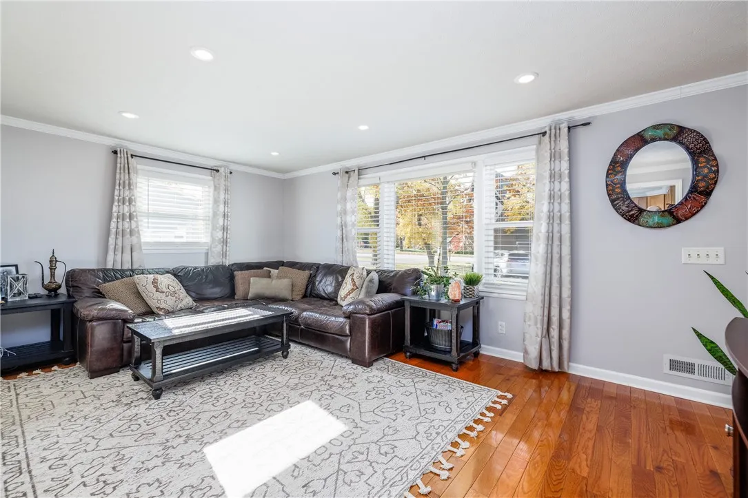 4314 Mount Read Boulevard, Greece, New York 14616, Greece, New York 14616, 3 Bedrooms Bedrooms, 5 Rooms Rooms,1 BathroomBathrooms,Residential,For Sale,4314 Mount Read Boulevard, Greece, New York 14616,0,R1649507