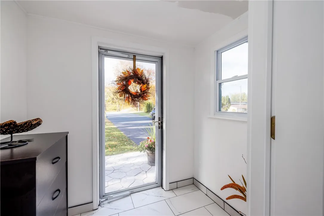 4314 Mount Read Boulevard, Greece, New York 14616, Greece, New York 14616, 3 Bedrooms Bedrooms, 5 Rooms Rooms,1 BathroomBathrooms,Residential,For Sale,4314 Mount Read Boulevard, Greece, New York 14616,0,R1649507