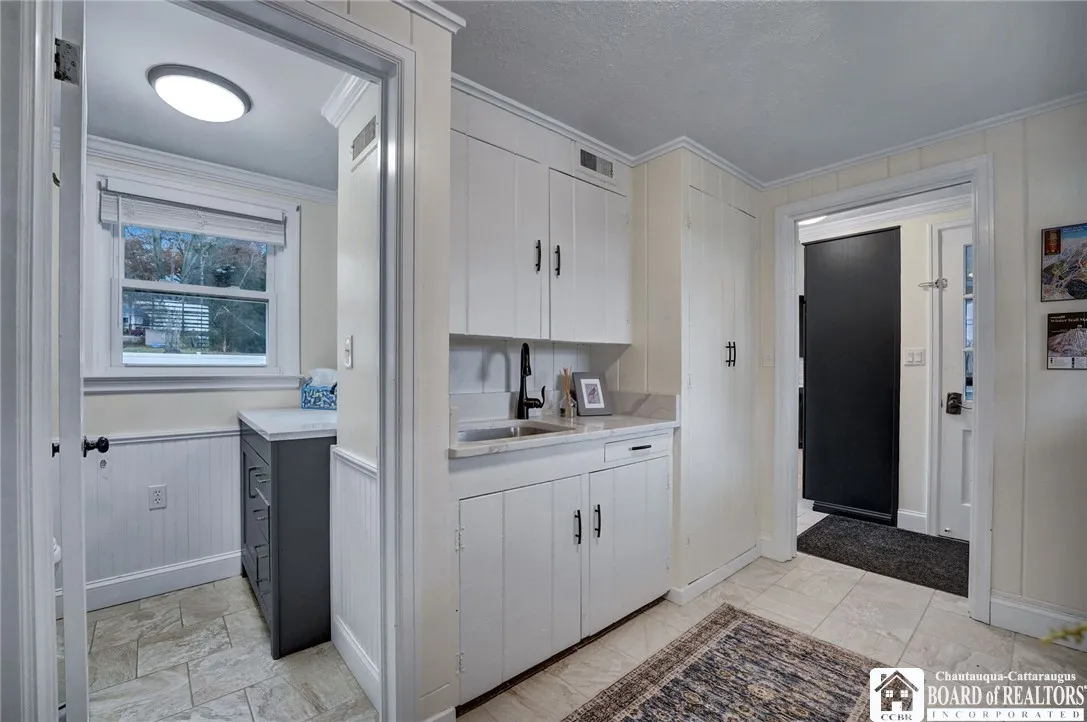 21 Mercury Lane, Jamestown, New York 14701, Jamestown, New York 14701, 5 Bedrooms Bedrooms, 9 Rooms Rooms,2 BathroomsBathrooms,Residential,For Sale,21 Mercury Lane, Jamestown, New York 14701,0,R1649888