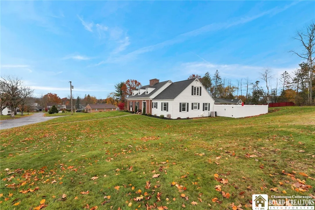 21 Mercury Lane, Jamestown, New York 14701, Jamestown, New York 14701, 5 Bedrooms Bedrooms, 9 Rooms Rooms,2 BathroomsBathrooms,Residential,For Sale,21 Mercury Lane, Jamestown, New York 14701,0,R1649888