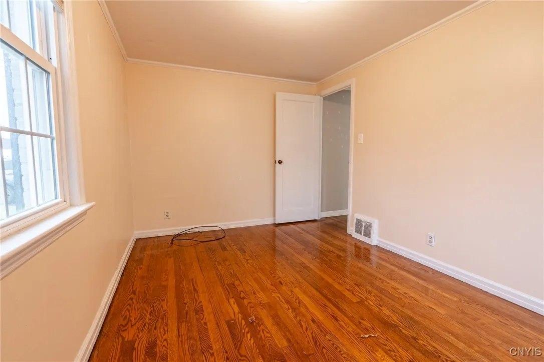 125 Riverview Parkway South, Rome, New York 13440, Rome, New York 13440, 3 Bedrooms Bedrooms, 6 Rooms Rooms,1 BathroomBathrooms,Residential,For Sale,125 Riverview Parkway South, Rome, New York 13440,0,S1650118