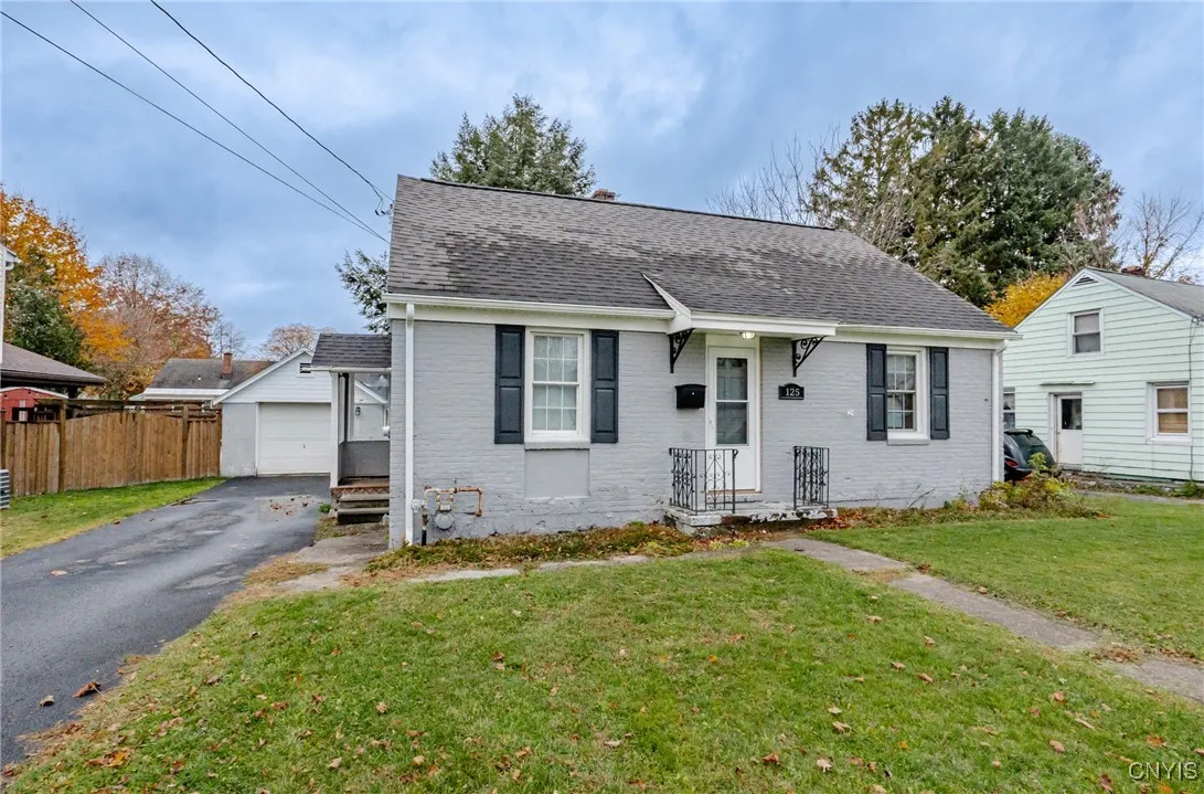 125 Riverview Parkway South, Rome, New York 13440, Rome, New York 13440, 3 Bedrooms Bedrooms, 6 Rooms Rooms,1 BathroomBathrooms,Residential,For Sale,125 Riverview Parkway South, Rome, New York 13440,0,S1650118