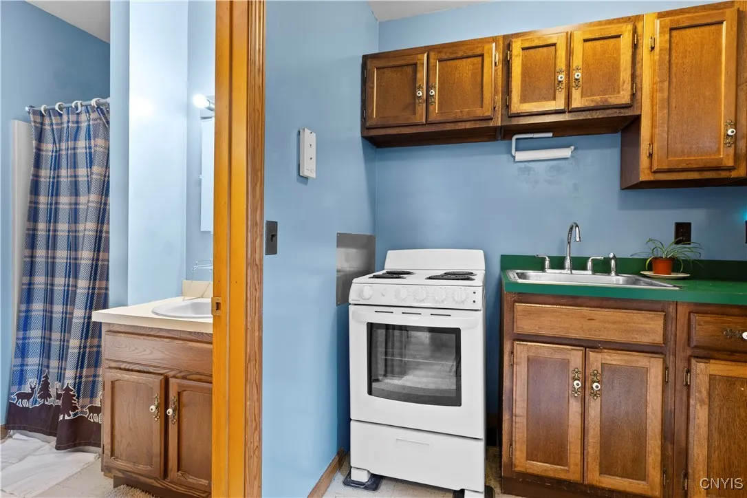 73 Norton Avenue, Kirkland, New York 13323, Kirkland, New York 13323, 3 Bedrooms Bedrooms, ,3 BathroomsBathrooms,Residential,For Sale,73 Norton Avenue, Kirkland, New York 13323,0,S1647899