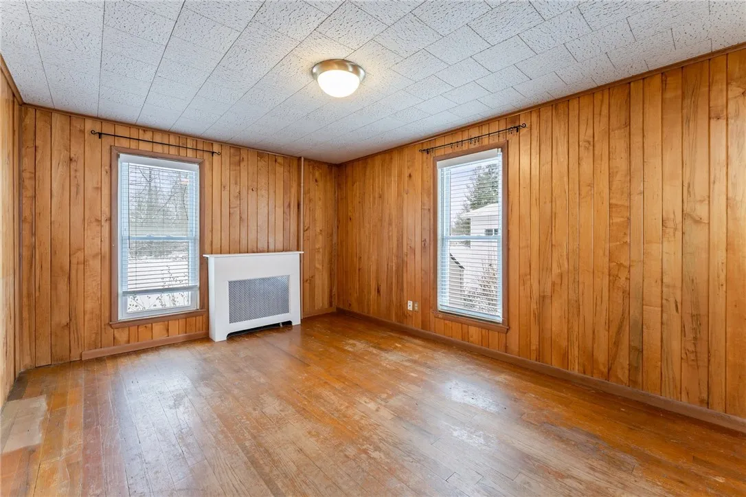 FORMAL DINING ROOM/2ND LIVING AREA