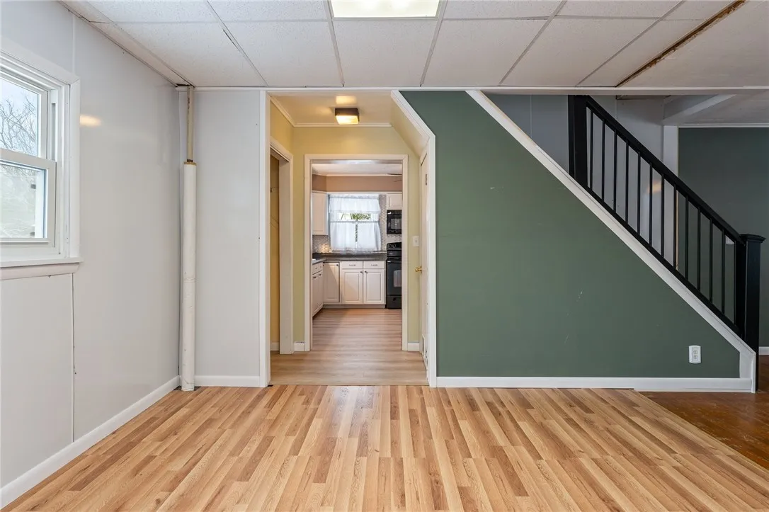 2ND DINING/OFFICE AREA