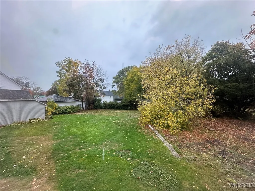 320 Central Avenue, Hanover, New York 14136, Hanover, New York 14136, 3 Bedrooms Bedrooms, 9 Rooms Rooms,2 BathroomsBathrooms,Residential,For Sale,320 Central Avenue, Hanover, New York 14136,0,B1650016