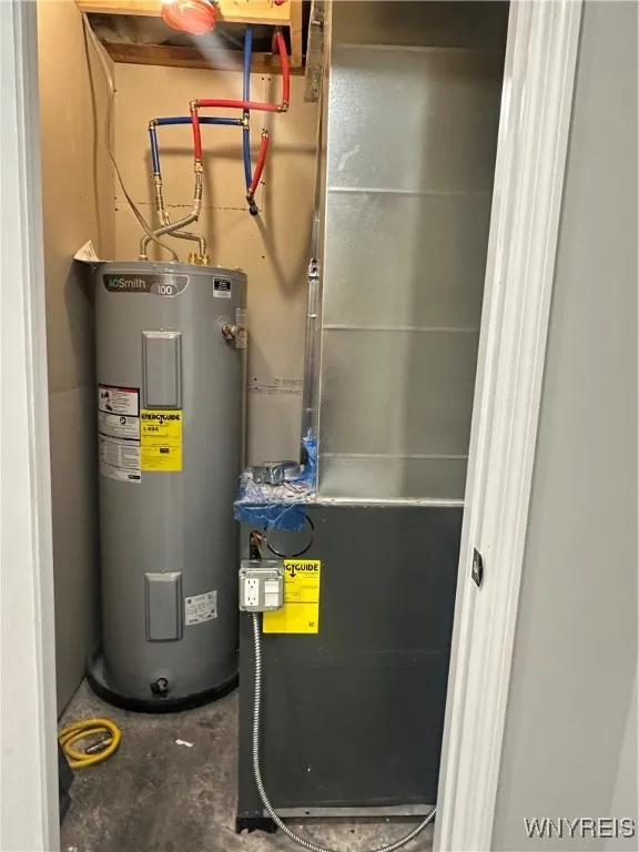 320 Central Avenue, Hanover, New York 14136, Hanover, New York 14136, 3 Bedrooms Bedrooms, 9 Rooms Rooms,2 BathroomsBathrooms,Residential,For Sale,320 Central Avenue, Hanover, New York 14136,0,B1650016