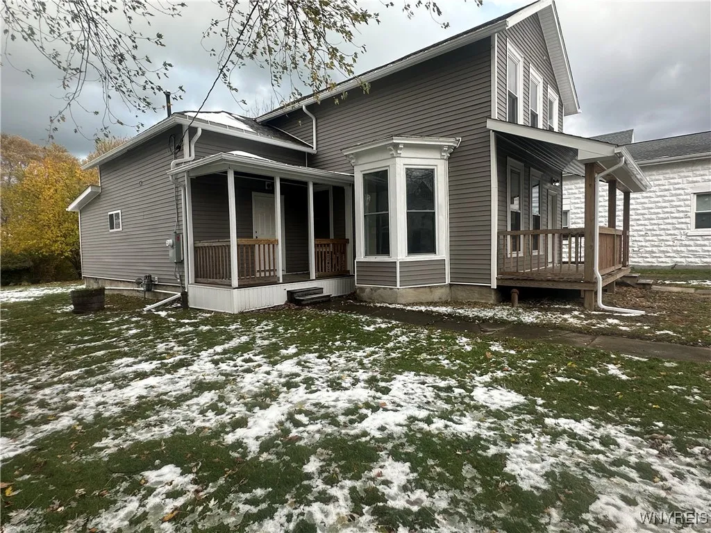 320 Central Avenue, Hanover, New York 14136, Hanover, New York 14136, 3 Bedrooms Bedrooms, 9 Rooms Rooms,2 BathroomsBathrooms,Residential,For Sale,320 Central Avenue, Hanover, New York 14136,0,B1650016