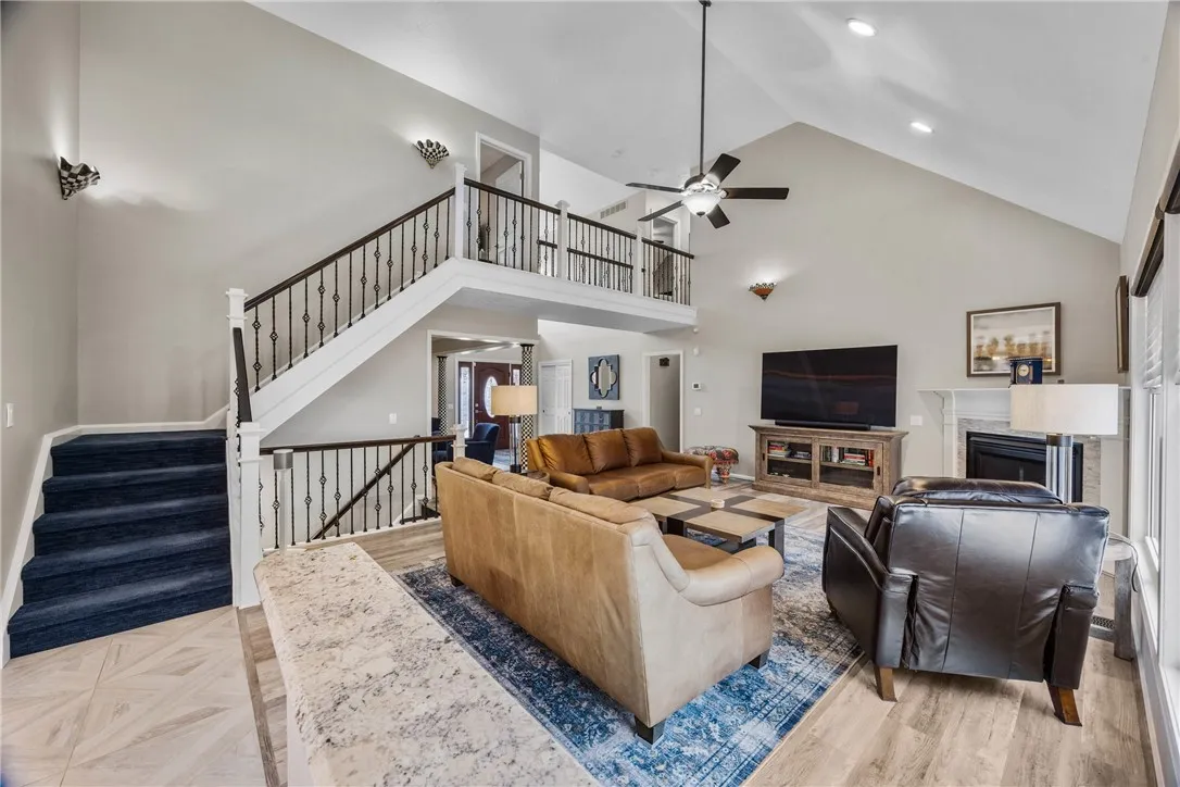 40 Thendara Lane, Irondequoit, New York 14617, Irondequoit, New York 14617, 4 Bedrooms Bedrooms, 8 Rooms Rooms,3 BathroomsBathrooms,Residential,For Sale,40 Thendara Lane, Irondequoit, New York 14617,0,R1650400