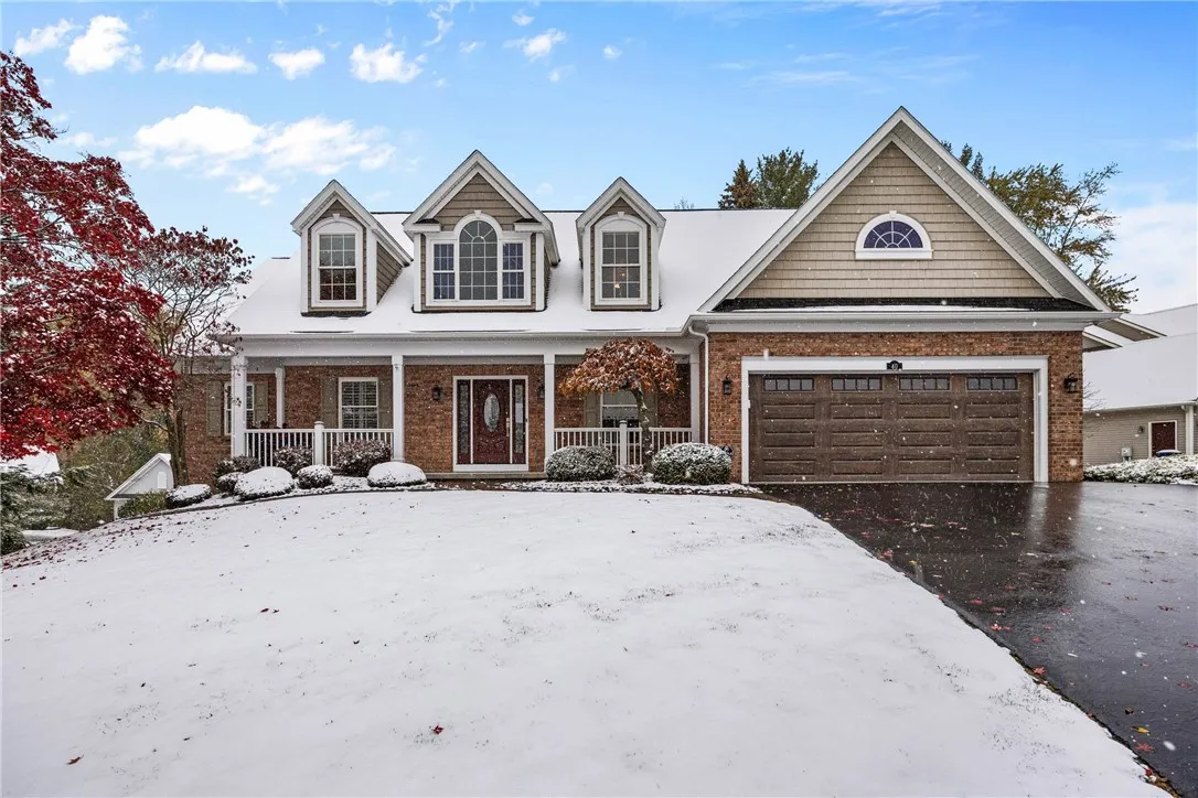 40 Thendara Lane, Irondequoit, New York 14617, Irondequoit, New York 14617, 4 Bedrooms Bedrooms, 8 Rooms Rooms,3 BathroomsBathrooms,Residential,For Sale,40 Thendara Lane, Irondequoit, New York 14617,0,R1650400
