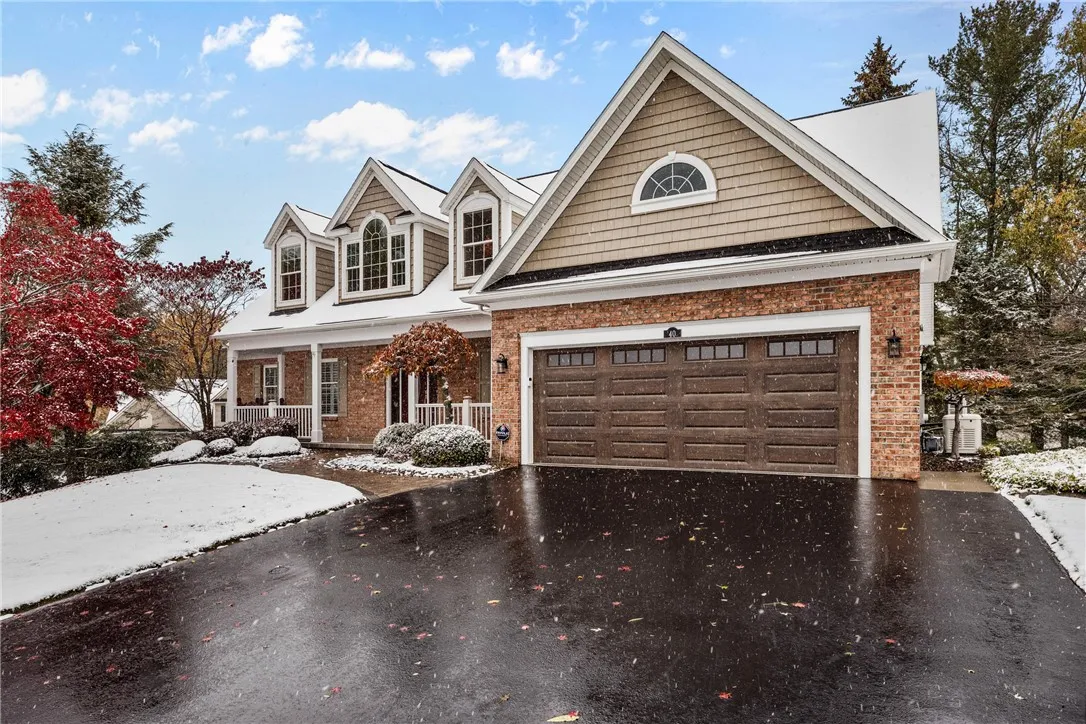 40 Thendara Lane, Irondequoit, New York 14617, Irondequoit, New York 14617, 4 Bedrooms Bedrooms, 8 Rooms Rooms,3 BathroomsBathrooms,Residential,For Sale,40 Thendara Lane, Irondequoit, New York 14617,0,R1650400