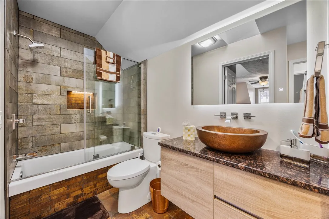 40 Thendara Lane, Irondequoit, New York 14617, Irondequoit, New York 14617, 4 Bedrooms Bedrooms, 8 Rooms Rooms,3 BathroomsBathrooms,Residential,For Sale,40 Thendara Lane, Irondequoit, New York 14617,0,R1650400