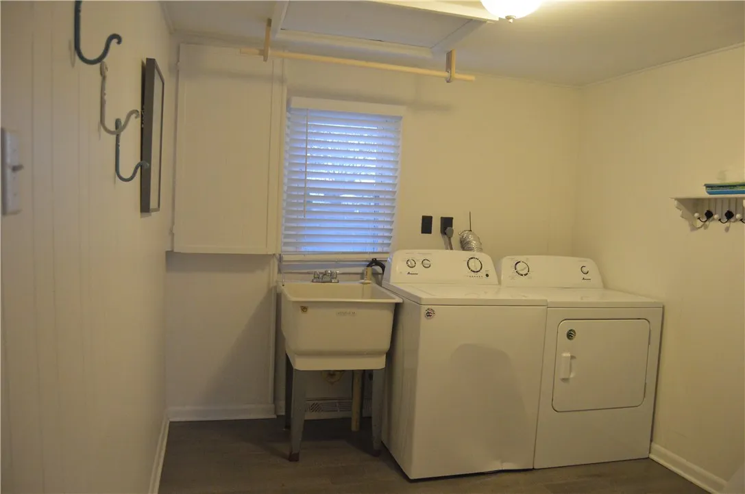 1st floor laundry