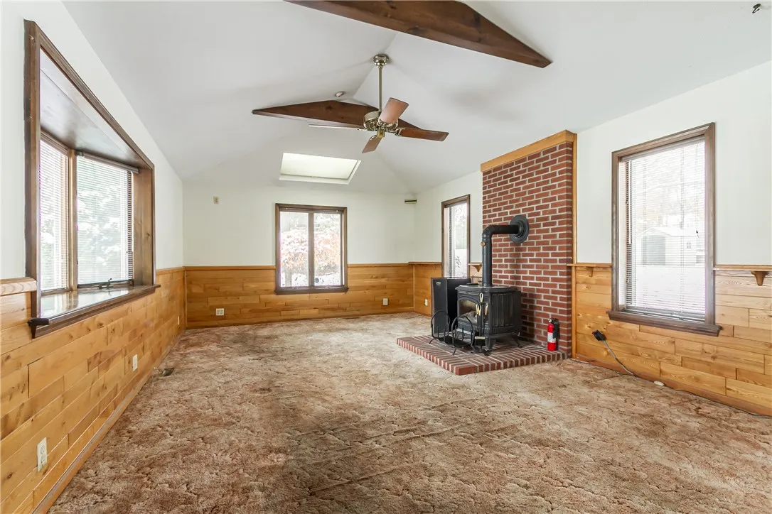 35 Oakcrest Drive, Irondequoit, New York 14617, Irondequoit, New York 14617, 3 Bedrooms Bedrooms, 7 Rooms Rooms,1 BathroomBathrooms,Residential,For Sale,35 Oakcrest Drive, Irondequoit, New York 14617,0,R1650098