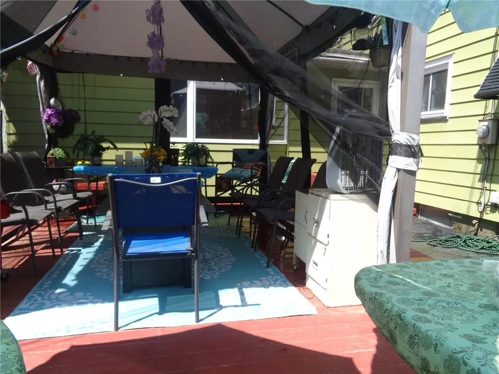 35 Oakcrest Drive, Irondequoit, New York 14617, Irondequoit, New York 14617, 3 Bedrooms Bedrooms, 7 Rooms Rooms,1 BathroomBathrooms,Residential,For Sale,35 Oakcrest Drive, Irondequoit, New York 14617,0,R1650098