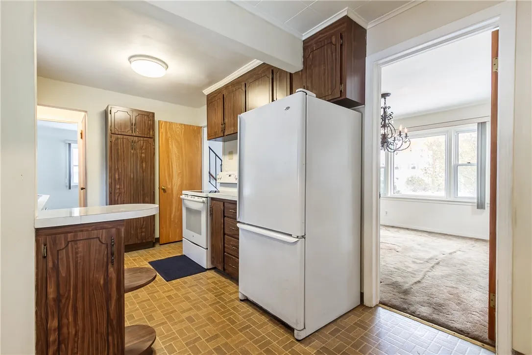 35 Oakcrest Drive, Irondequoit, New York 14617, Irondequoit, New York 14617, 3 Bedrooms Bedrooms, 7 Rooms Rooms,1 BathroomBathrooms,Residential,For Sale,35 Oakcrest Drive, Irondequoit, New York 14617,0,R1650098