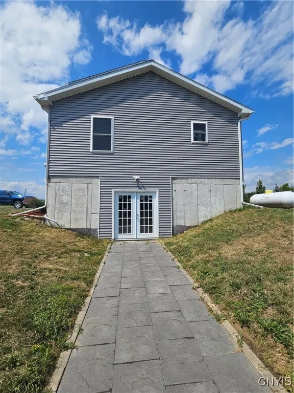 Entrance to basement