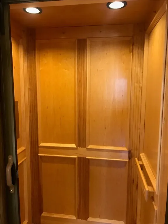 100 South Union Street, Rochester, New York 14507, Rochester, New York 14507, 3 Bedrooms Bedrooms, 7 Rooms Rooms,2 BathroomsBathrooms,Residential,For Sale,100 South Union Street, Rochester, New York 14507,0,R1650295