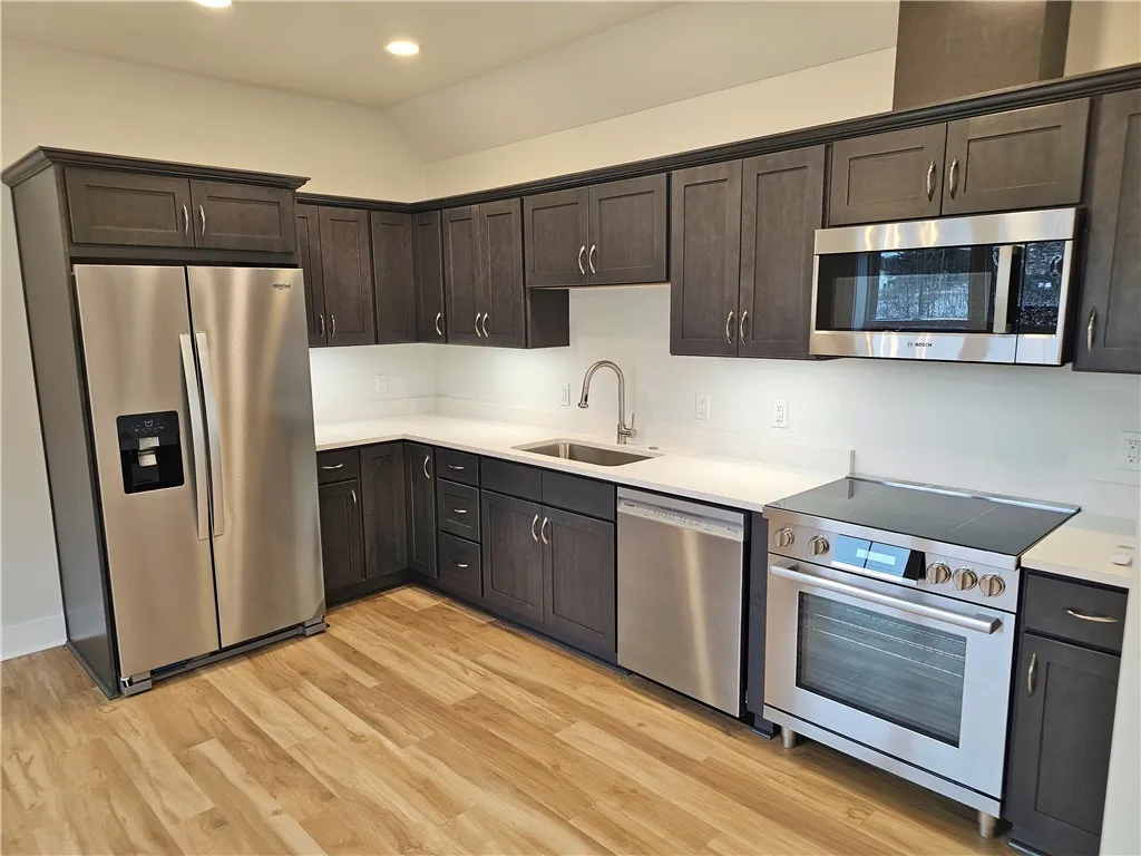 131 Water Street 111, Milo, New York 14527, Milo, New York 14527, 2 Bedrooms Bedrooms, 4 Rooms Rooms,2 BathroomsBathrooms,Residential,For Sale,131 Water Street 111, Milo, New York 14527,0,R1650518