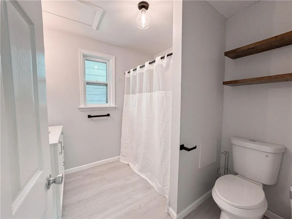 48 Asbury Street, Rochester, New York 14620, Rochester, New York 14620, 1 Bedroom Bedrooms, 5 Rooms Rooms,1 BathroomBathrooms,Residential Lease,For Rent,48 Asbury Street, Rochester, New York 14620,0,R1650536