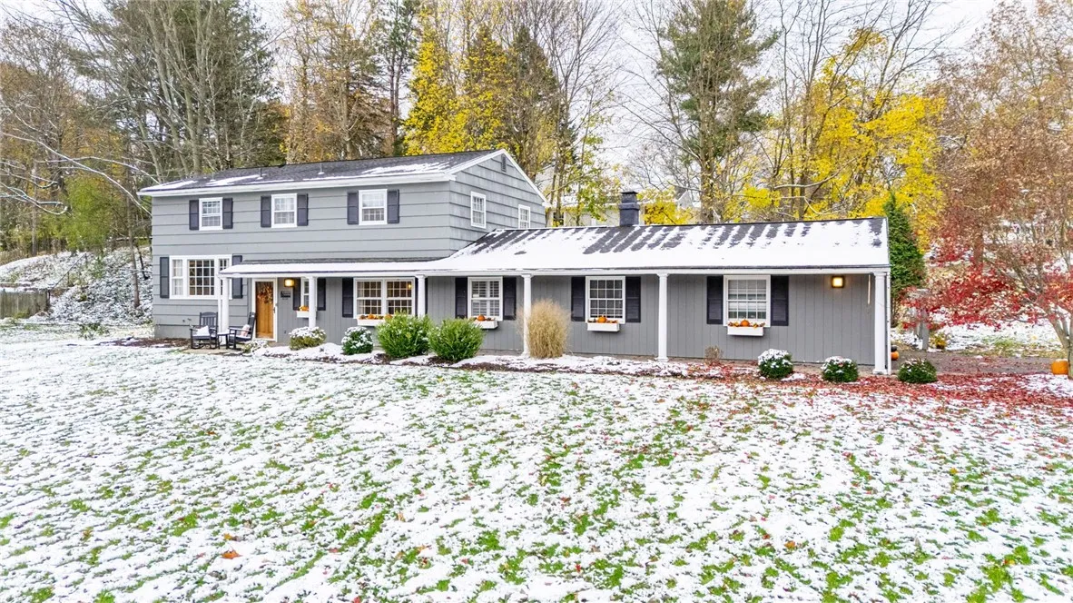 2 Park Bluff Way, Pittsford, New York 14534, Pittsford, New York 14534, 4 Bedrooms Bedrooms, 9 Rooms Rooms,2 BathroomsBathrooms,Residential,For Sale,2 Park Bluff Way, Pittsford, New York 14534,0,R1650508