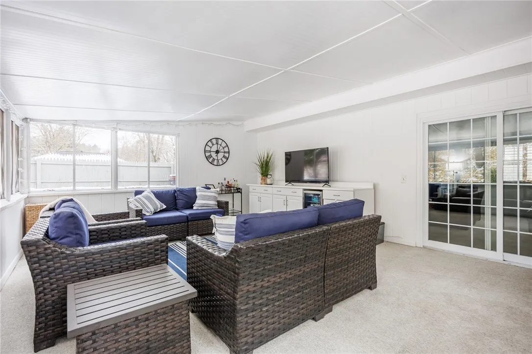 2 Park Bluff Way, Pittsford, New York 14534, Pittsford, New York 14534, 4 Bedrooms Bedrooms, 9 Rooms Rooms,2 BathroomsBathrooms,Residential,For Sale,2 Park Bluff Way, Pittsford, New York 14534,0,R1650508