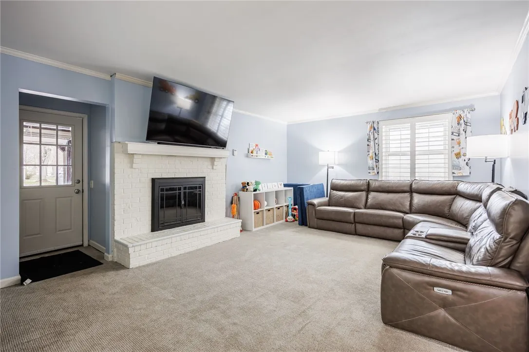 2 Park Bluff Way, Pittsford, New York 14534, Pittsford, New York 14534, 4 Bedrooms Bedrooms, 9 Rooms Rooms,2 BathroomsBathrooms,Residential,For Sale,2 Park Bluff Way, Pittsford, New York 14534,0,R1650508