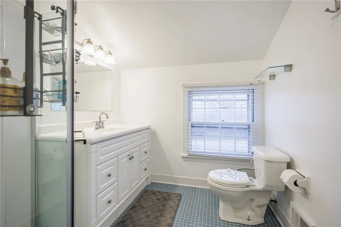 2 Park Bluff Way, Pittsford, New York 14534, Pittsford, New York 14534, 4 Bedrooms Bedrooms, 9 Rooms Rooms,2 BathroomsBathrooms,Residential,For Sale,2 Park Bluff Way, Pittsford, New York 14534,0,R1650508