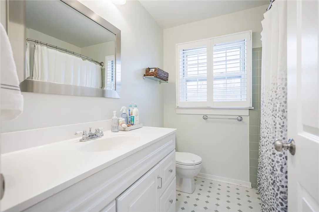 2 Park Bluff Way, Pittsford, New York 14534, Pittsford, New York 14534, 4 Bedrooms Bedrooms, 9 Rooms Rooms,2 BathroomsBathrooms,Residential,For Sale,2 Park Bluff Way, Pittsford, New York 14534,0,R1650508