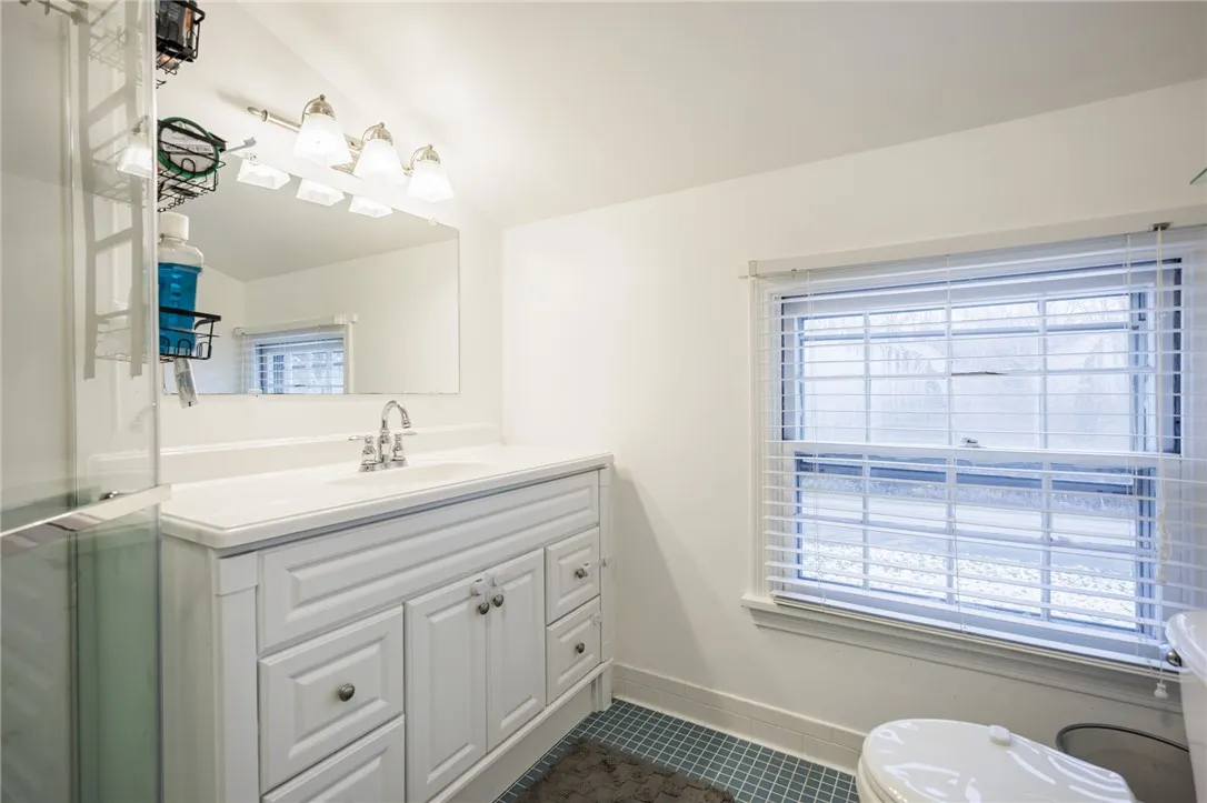 2 Park Bluff Way, Pittsford, New York 14534, Pittsford, New York 14534, 4 Bedrooms Bedrooms, 9 Rooms Rooms,2 BathroomsBathrooms,Residential,For Sale,2 Park Bluff Way, Pittsford, New York 14534,0,R1650508