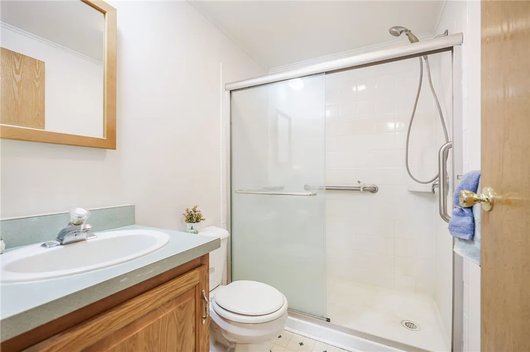 4543 Kyte Road, Farmington, New York 14548, Farmington, New York 14548, 3 Bedrooms Bedrooms, 6 Rooms Rooms,2 BathroomsBathrooms,Residential,For Sale,4543 Kyte Road, Farmington, New York 14548,0,R1648627