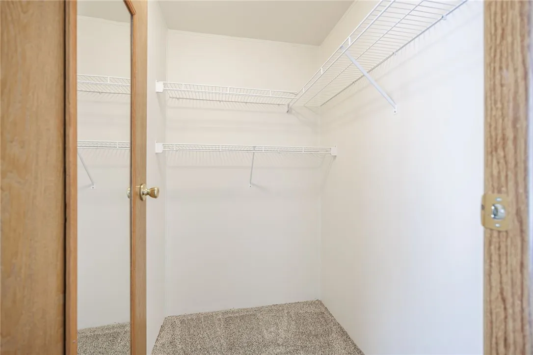 4543 Kyte Road, Farmington, New York 14548, Farmington, New York 14548, 3 Bedrooms Bedrooms, 6 Rooms Rooms,2 BathroomsBathrooms,Residential,For Sale,4543 Kyte Road, Farmington, New York 14548,0,R1648627