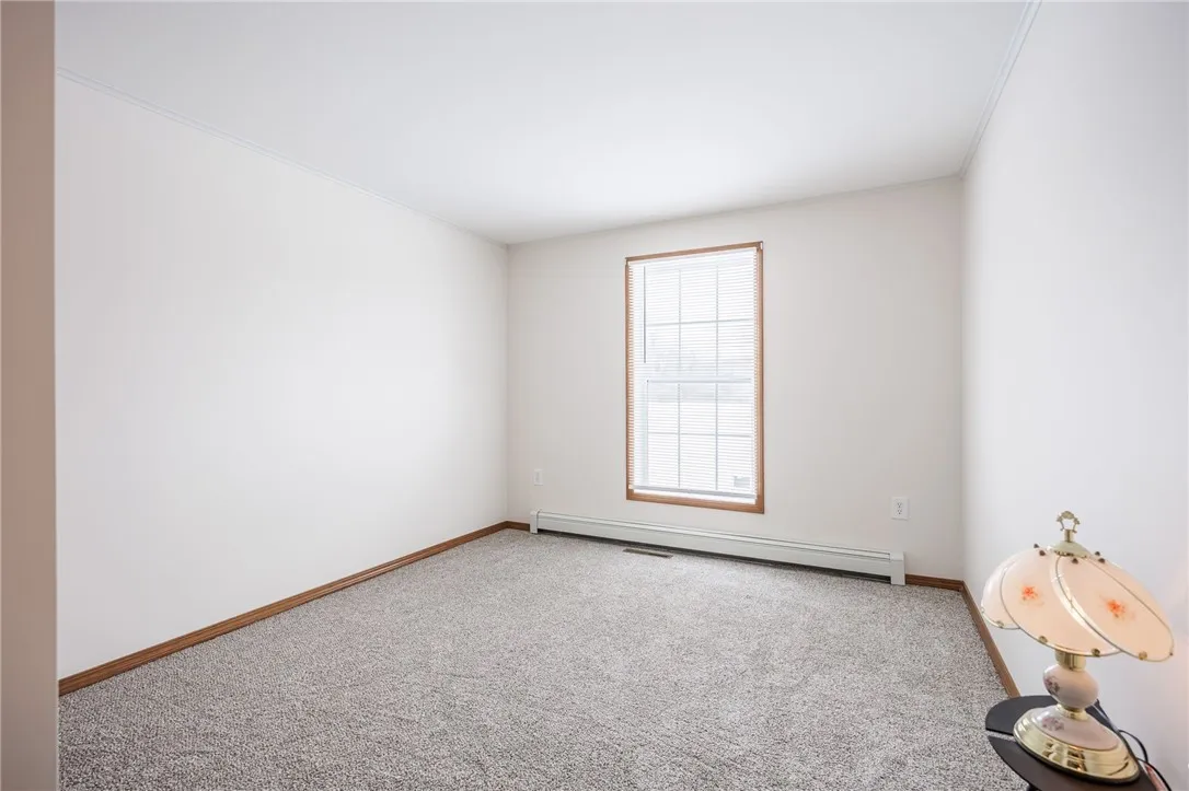 4543 Kyte Road, Farmington, New York 14548, Farmington, New York 14548, 3 Bedrooms Bedrooms, 6 Rooms Rooms,2 BathroomsBathrooms,Residential,For Sale,4543 Kyte Road, Farmington, New York 14548,0,R1648627