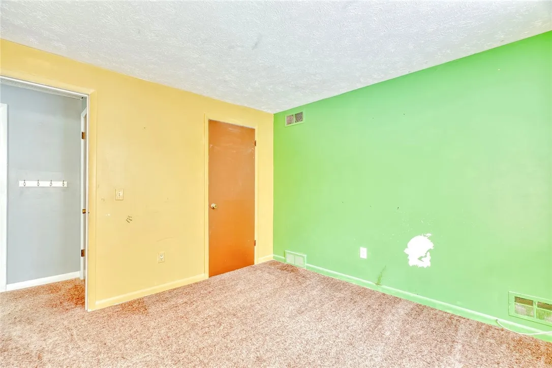 16 Beaman Road West, Ogden, New York 14624, Ogden, New York 14624, 4 Bedrooms Bedrooms, ,2 BathroomsBathrooms,Residential,For Sale,16 Beaman Road West, Ogden, New York 14624,0,R1650160