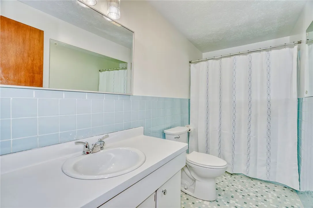 16 Beaman Road West, Ogden, New York 14624, Ogden, New York 14624, 4 Bedrooms Bedrooms, ,2 BathroomsBathrooms,Residential,For Sale,16 Beaman Road West, Ogden, New York 14624,0,R1650160